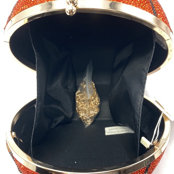 24HR DROP ⬇️ Black Left only Custom rhinestone crossbody basketball purse/clutch - Picture 5 of 5